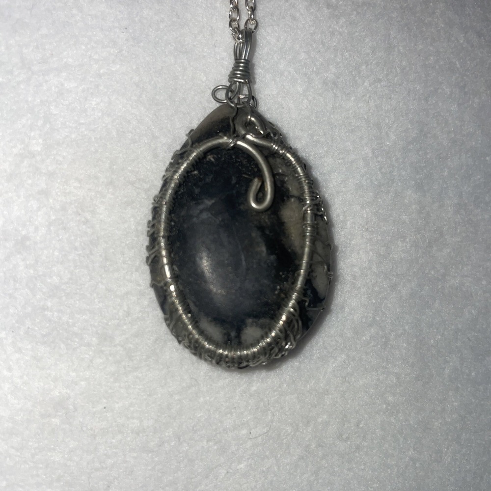 Stone Wrapped Tree Of Life Pendant On A 25" Silver‎ Tone Chain RARE!!! - Picture 3 of 3
